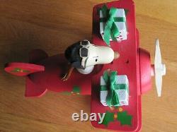 Snoopy / Peanuts Schmid Music Box Santa's Helper Plane Vintage 1984 Wood