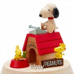Snoopy x Woodstock PEANUTS Wooden Music Box Doghouse Japan Original Limited