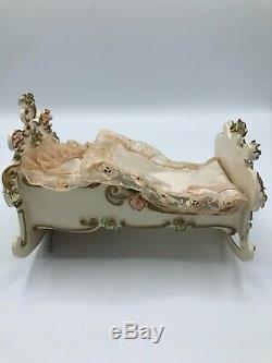 Spielwaren Vintage Doll Furniture Large Music Box Cradle/Bed