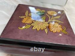 Splendid Wood Inlay Floral Music Box Purple Butterfly Plays Mozart Footed New