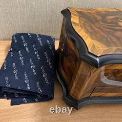 Stunning Reuge Music Box 72-note 15-tune movement Walnut burl