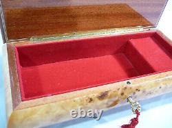 Swiss Reuge 11 Burl Wood Music Box with Key Switzerland Excellent