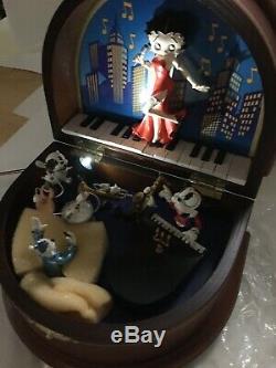 The Betty Boop Music Box Danbury Mint In Original Packaging Excellent Condition