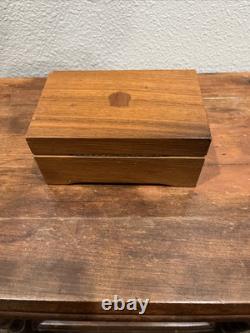 Thorens 2 Song Music Box Anniversary Song/ Try To Remember Beautiful Condition
