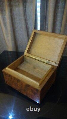 Thorens Pre Reuge Swiss 28 Key Wood Music Box