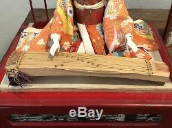 VINTAGE JAPANESE GEISHA DOLL WITH MUSIC BOX & WOOD/GLASS CASE 1950s