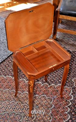 VTG Italian Music Box Table Wood Inlay Sorrent FLORENTINA Side 19.5X14.5X11.5