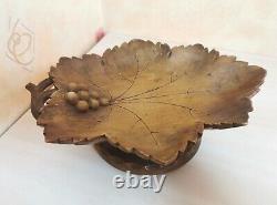 Vintage 1930s Black Forest Beech Wood Leaf Carved Musical Fruit Bowl Music Box