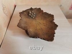 Vintage 1930s Black Forest Beech Wood Leaf Carved Musical Fruit Bowl Music Box