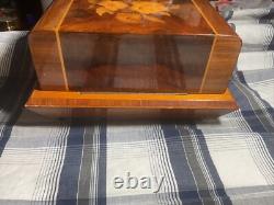Vintage 1960s Italian Cigarette Box Cantelevered Inlayed Wood Musical & Footed