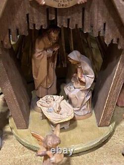 Vintage Anri Christmas Wood-carved Light-up Motion Nativity Music Box Beauty