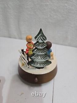 Vintage Anri Wooden Music Box Nativity With Baby Jesus Children Joy To The World