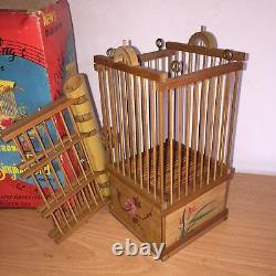 Vintage B/O 6.7 SINGING BIRD Bamboo Wood CAGE in Box Made in Taiwan
