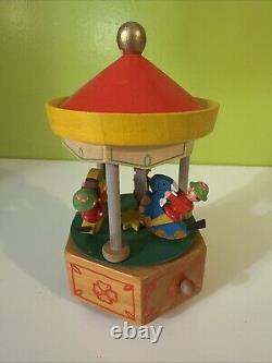 Vintage Holzkunst C. Ulbricht Musical Carousel Spinning Wood Music Box, 6 3/4