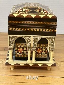 Vintage Inlaid Marquetry Wood Jewelry Box Swiss Reuge Company Music Doesn't Work