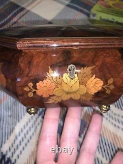 Vintage Inlaid Wood Musical Jewelry Box From Sorento, Italy. Early 1980s