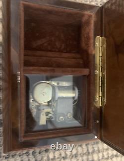 Vintage Inlaid Wood Torna a Sorrento Musical Jewellery/ Trinket Box for Wedding