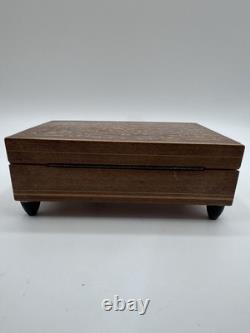 Vintage Italian Wood Inlaid Music Box Un Paio di Calosce WindUp Switzerland Rare