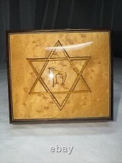 Vintage Italian Wood Inlay Jewish Magen David Music Box Footed