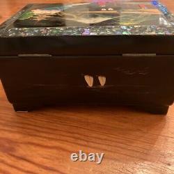 Vintage Landscape Painting Makie x Sculpture High-Quality 2-Tier Wood Music Box