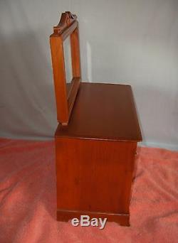 Vintage Large Early American Maple Wood DresserJewelry Music Box NICE