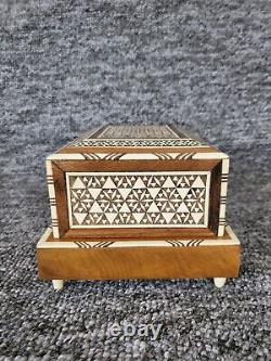 Vintage Moroccan Moorish Marquetry Inlaid Musical Cigarette Box Working Music