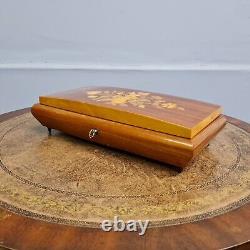 Vintage Musical Jewellery/Trinket Box, Wooden, Unique Gift, Vanity Accessories