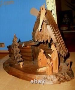Vintage Reuge Oberammergau Wood Nativity Creche Scene Music Box Silent Night