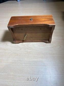 Vintage Reuge mechanical 2/36 wood cased music box Lara's Theme Edelweiss