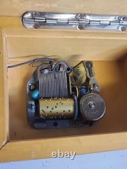 Vintage Swiss REUGE music Box You Light Up My Life Wood Inlay Great Condition
