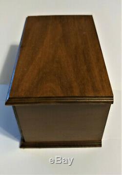 Vintage Thorens AD-30 Disc Music Box in Walnut Wood Case Plus 7 Discs