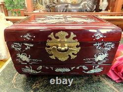 Vntge MUSICAL DK Red Lacquer Oriental Jewelry Chest Box MOTHER OF PEARL/ ABALONE