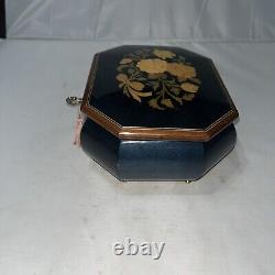 Vtg Inlaid Wood Lacquered Italian Music Box with Brass key lock. Works Great