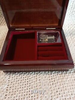 Vtg. Uniq The Dance Class Lacquered Wood Music Box W Graphic Tile, Tune Swan Lake