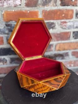 Working Reuge music jewelry box With Italian Wood Inlay Hexagonal Zhivago Lara's