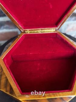 Working Reuge music jewelry box With Italian Wood Inlay Hexagonal Zhivago Lara's
